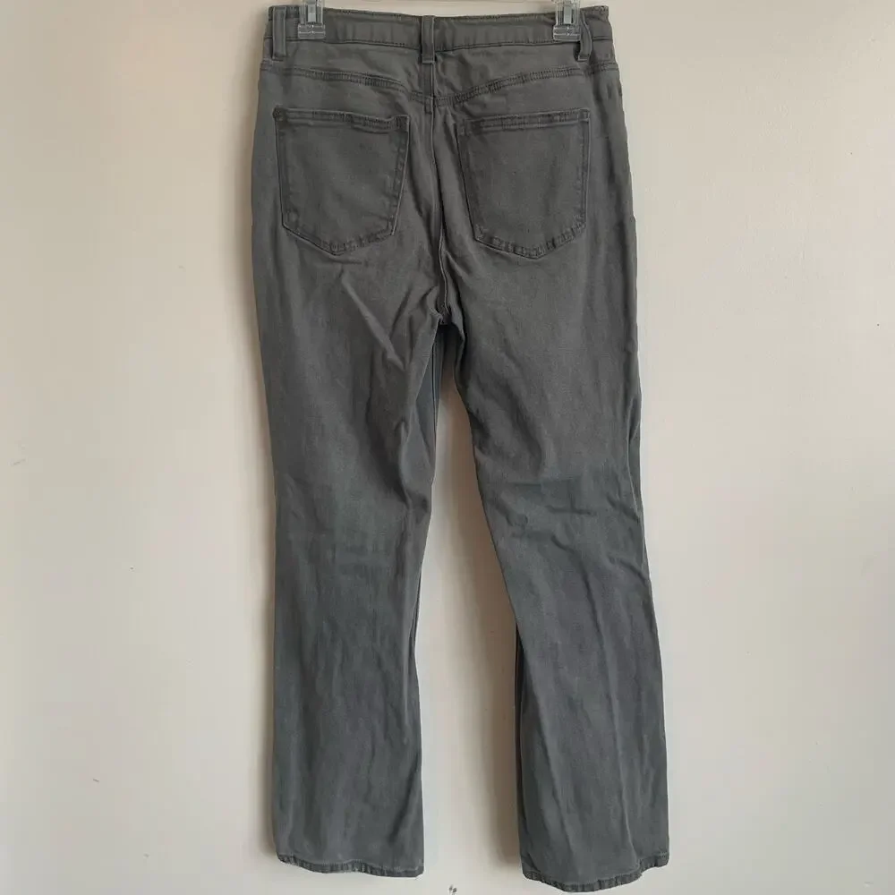 Tinseltown Women’s Gray Distressed Jeans – Size 9 – High‑Rise + Ripped Knees